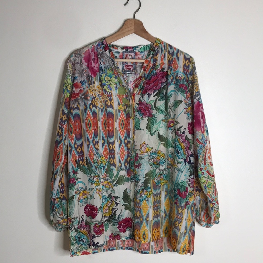 Johnny Was ladies colorful 100% silk button up lightweight blouse top size small